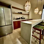 Villa Luxury-8 Min To Beach-Private Jacuzzi & Pool